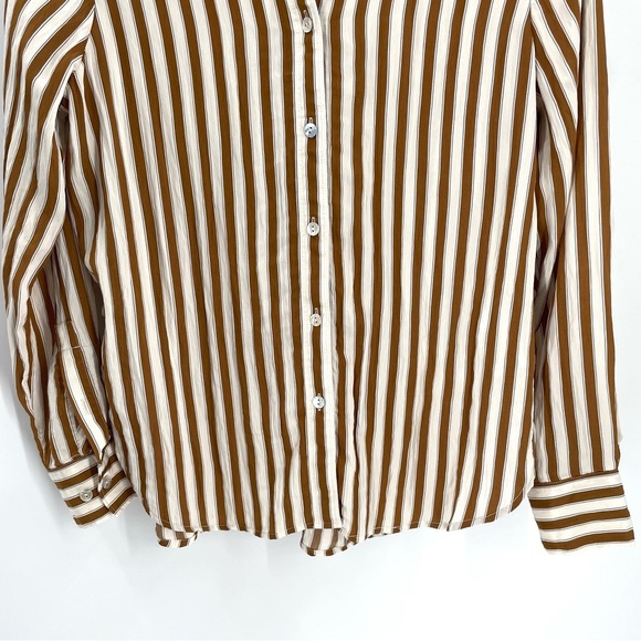 MADEWELL Crinkled Toffee Striped Long Sleeve Button-Up Collared Shirt - Picture 5 of 9